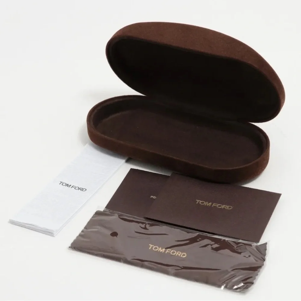 Tom Ford Cat Eye Sunglasses Black - Picture 5 of 5